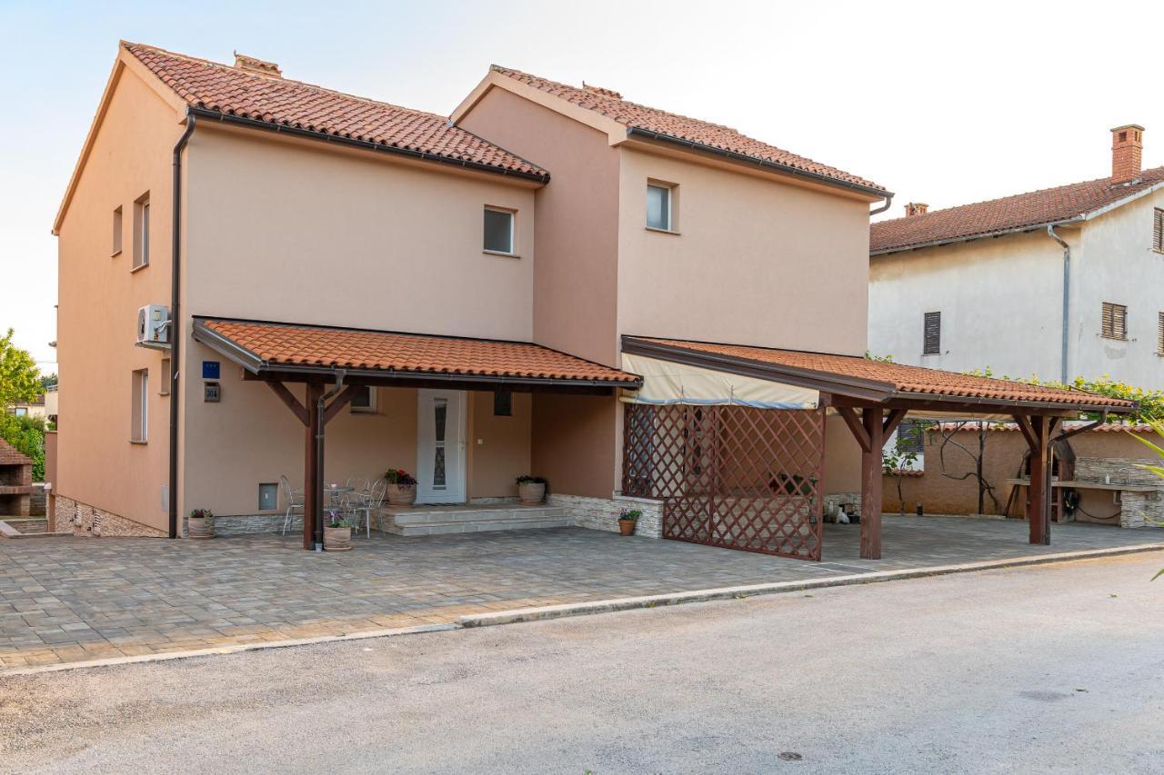 Apartmán Kuca Lana Medulin Exteriér fotografie