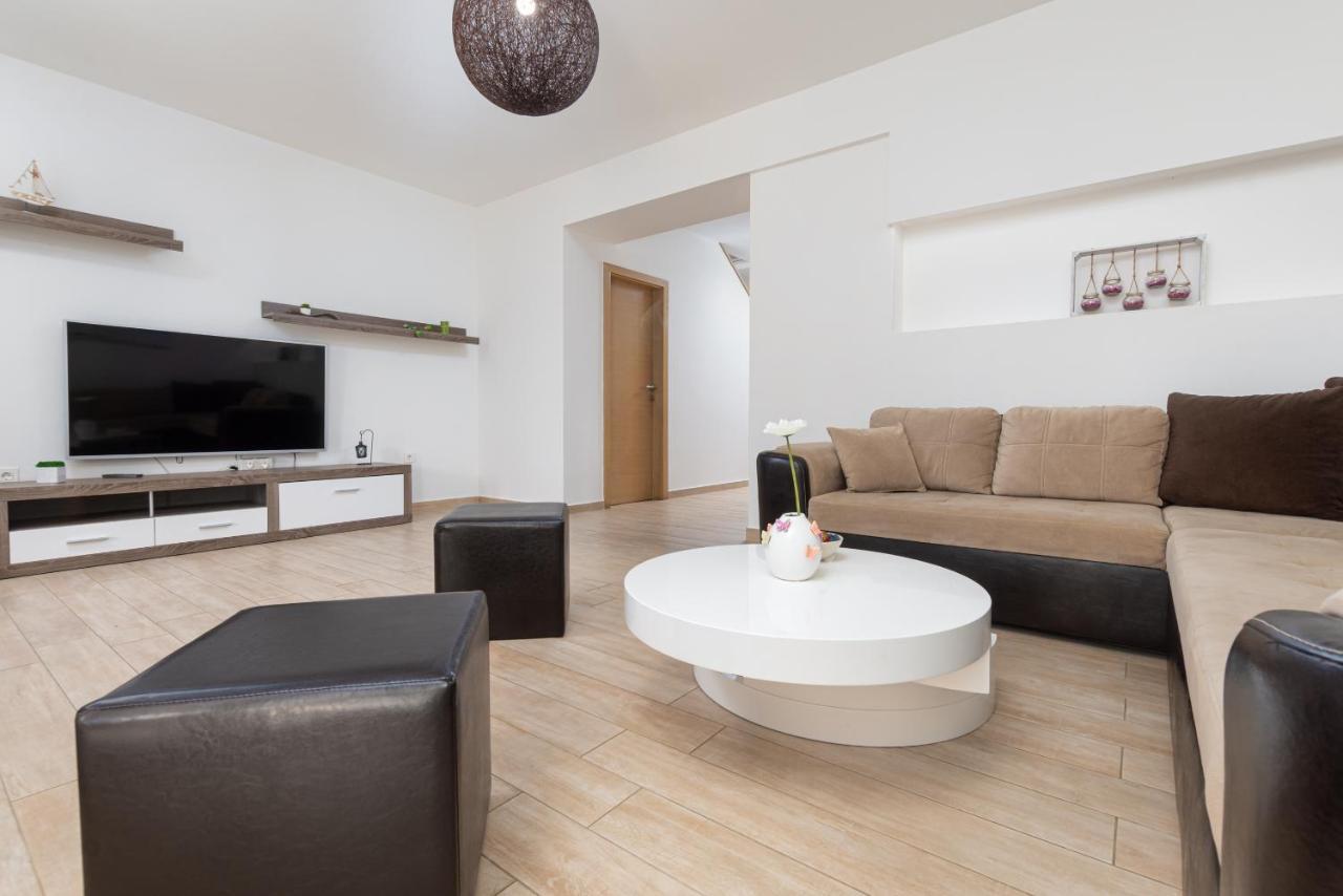Apartmán Kuca Lana Medulin Exteriér fotografie